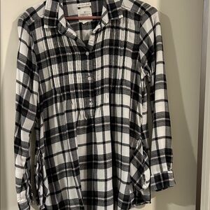 American Eagle Outfitters Black and White Checkered flannel tunic